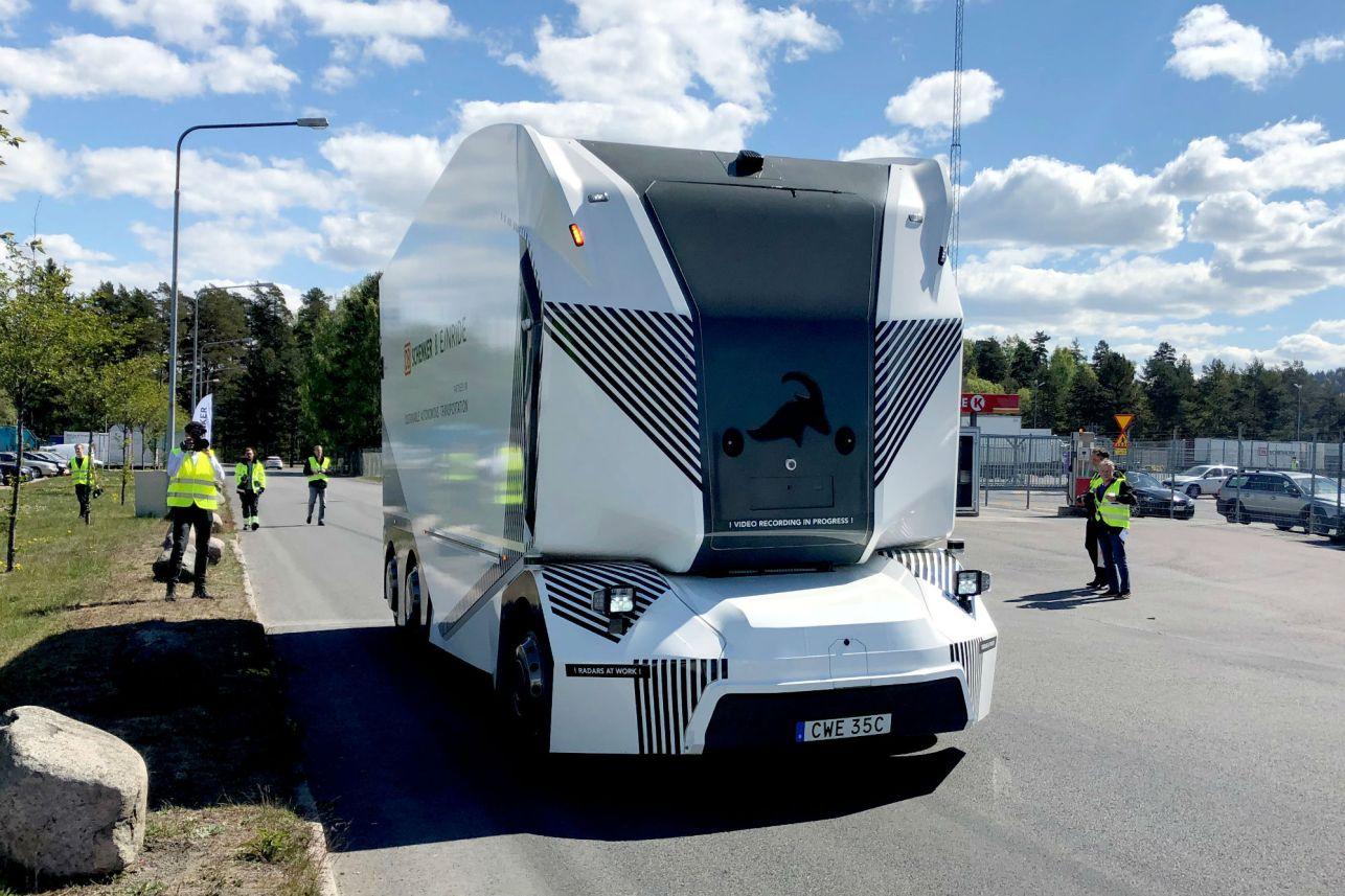 全球無人駕駛貨車試驗成功，物流行業(yè)邁入全新篇章