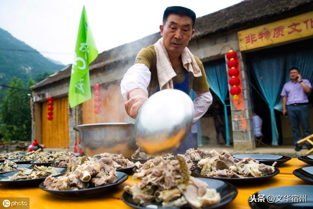 地方非遺美食文化節(jié)盛大開(kāi)幕，傳統(tǒng)美食煥新活力