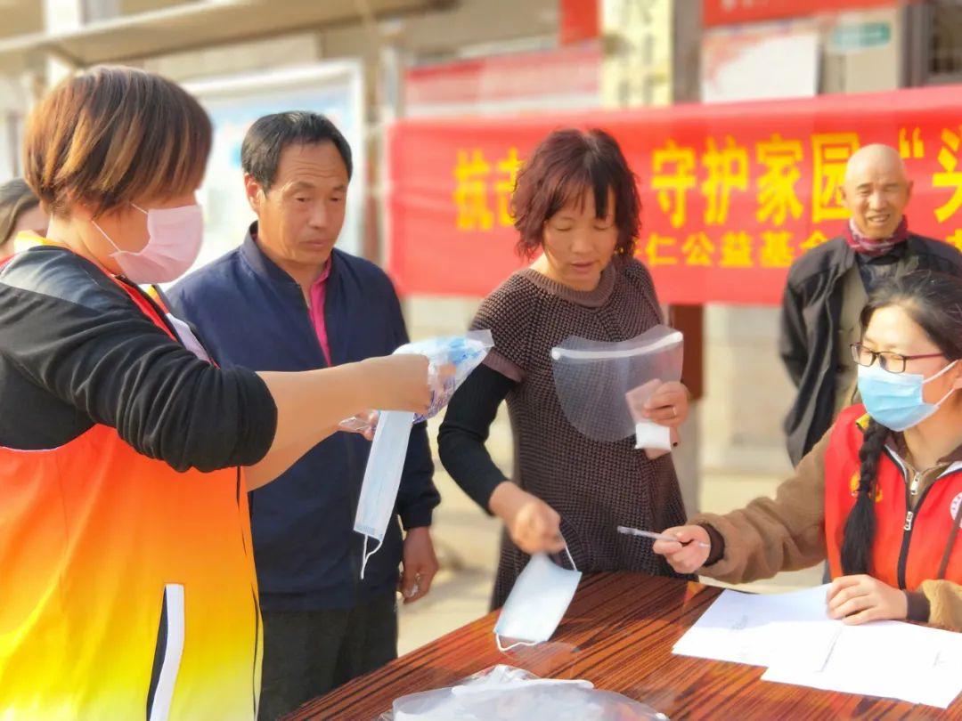 志愿者服務(wù)與社會責(zé)任的培養(yǎng)，構(gòu)建和諧社會的重要力量之源